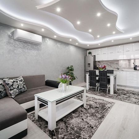 City Apartments - A Brand New Luxury & Comfy 2 Asenovgrad Exteriér fotografie